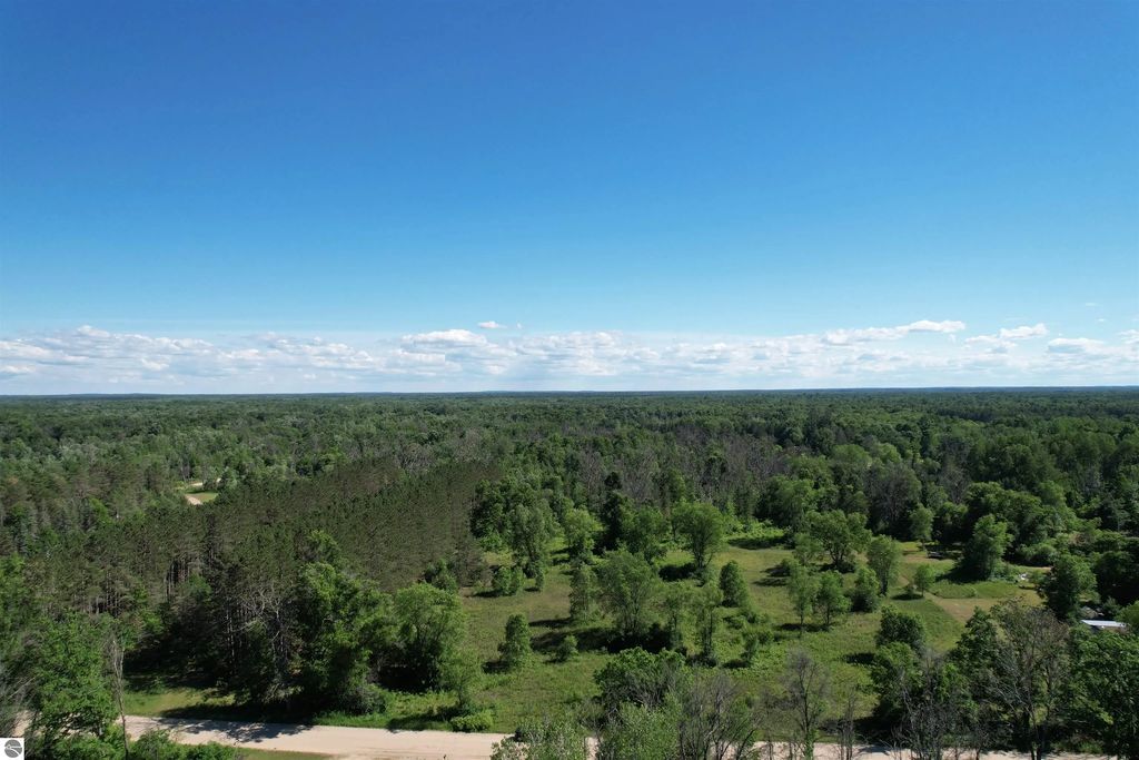 12808 M-115, Marion