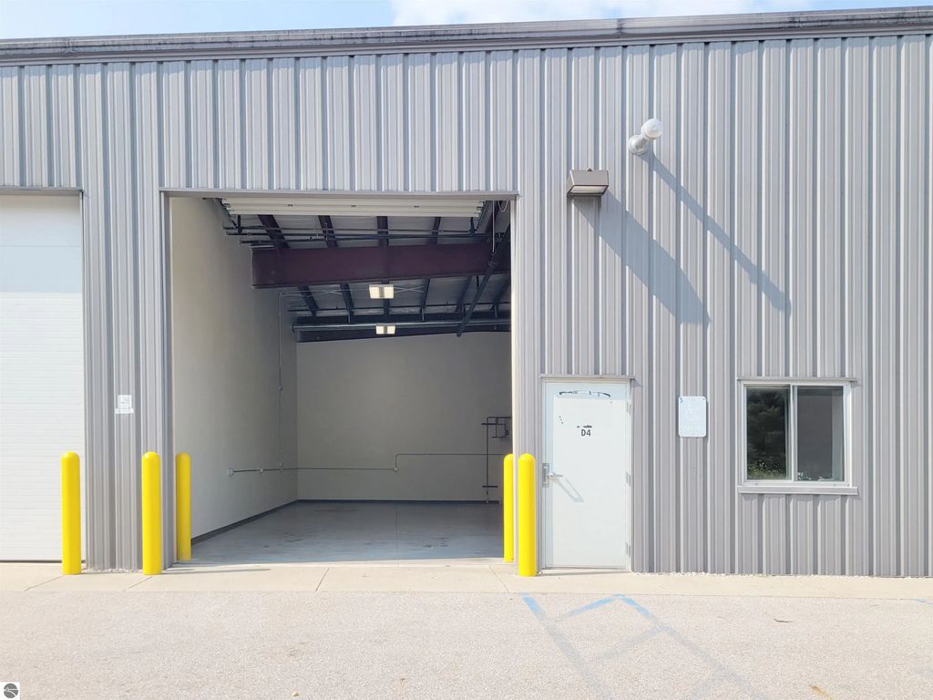 789 Industrial Circle, Traverse City