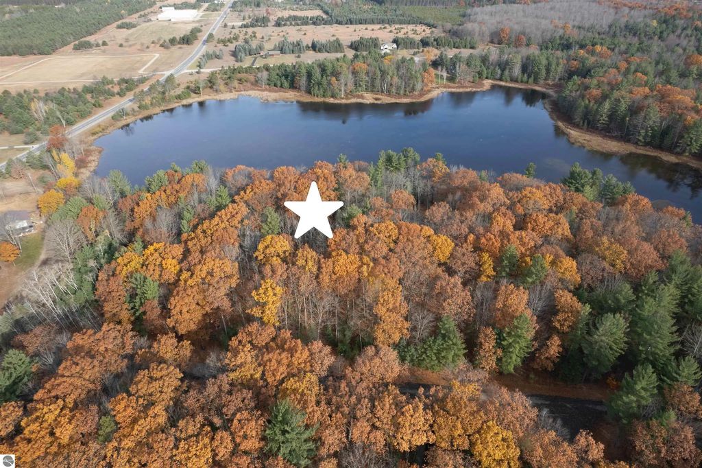 864 Se Blue Heron Drive, Kalkaska