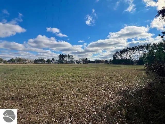 13th Street, Cadillac