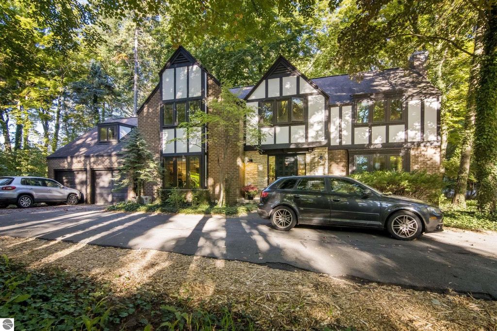1302 Peninsula Drive, Traverse City