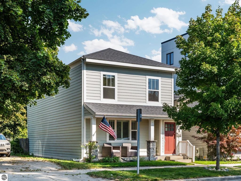 726 Randolph Street, Traverse City