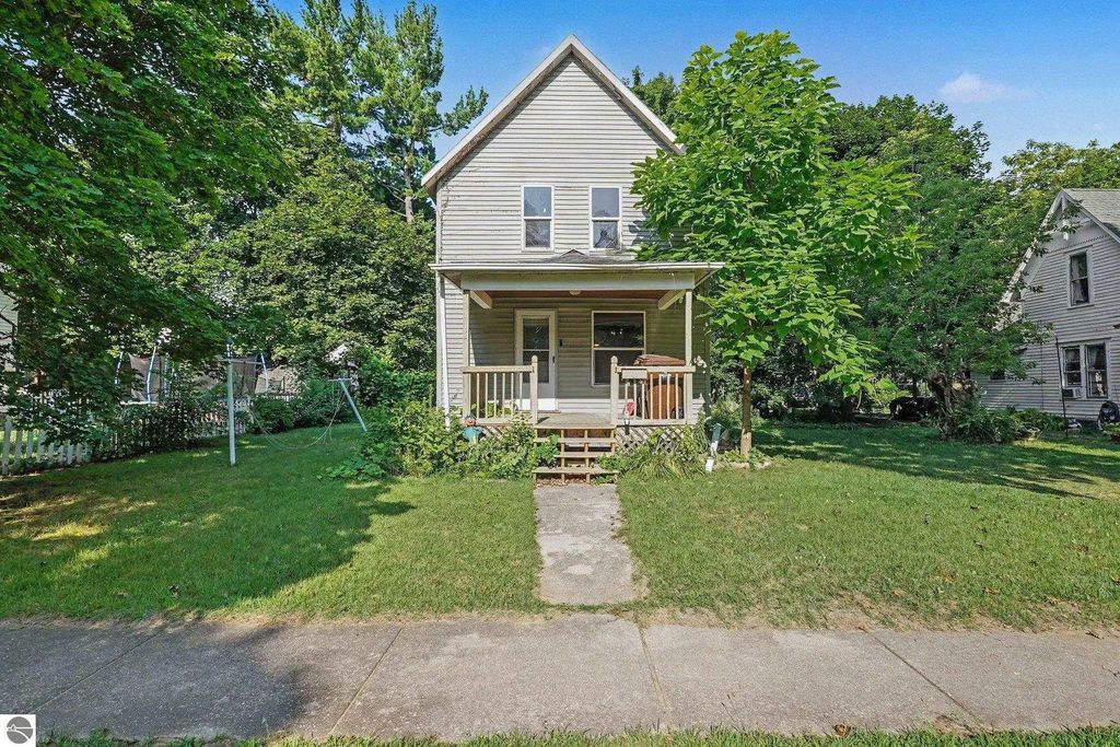 512 S Kinney Avenue, Mt Pleasant