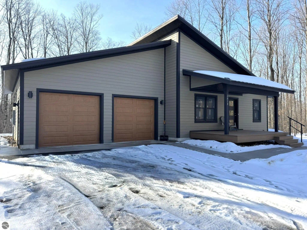 2418 Hawks Eye Drive, Bellaire