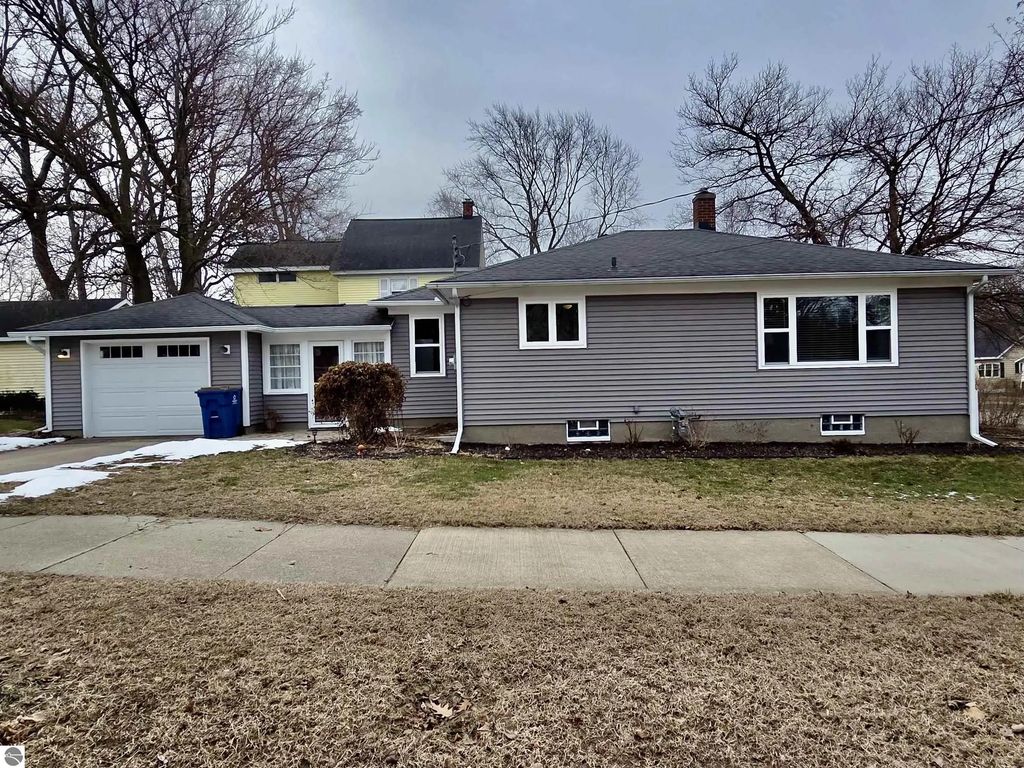 603 Central Avenue, Holland