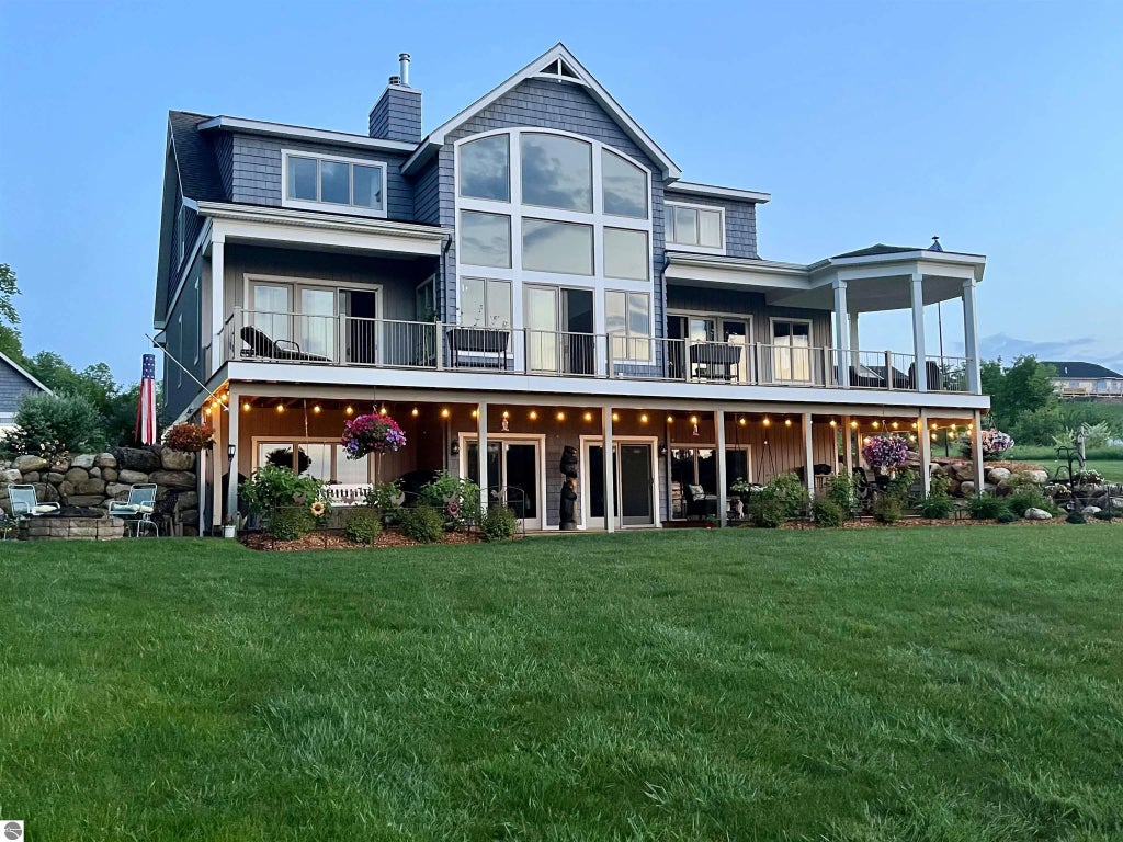 346 Bluewater Trail, Boyne City