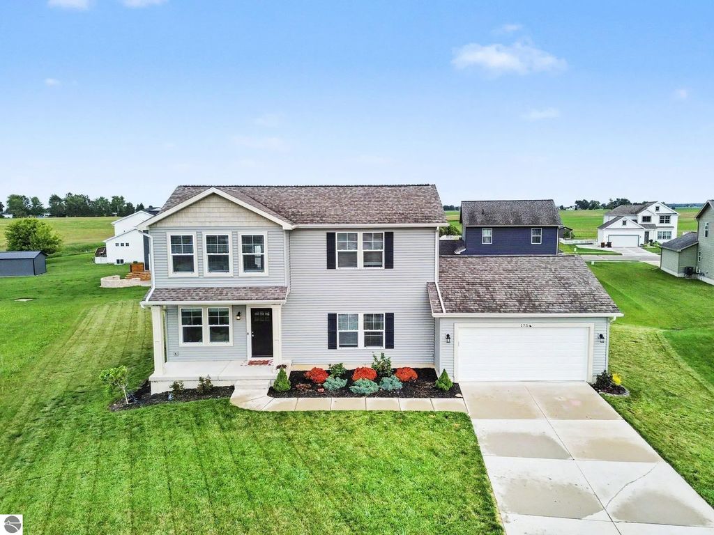 173 Crystal Court, Alma