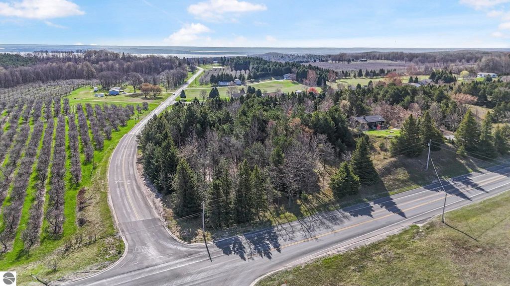 12121 S Bugai Road, Cedar