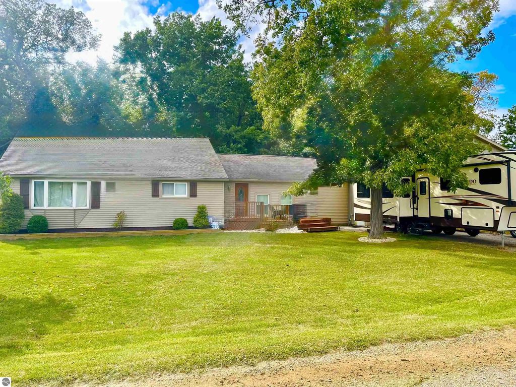 6510 S Begole Road, Perrinton