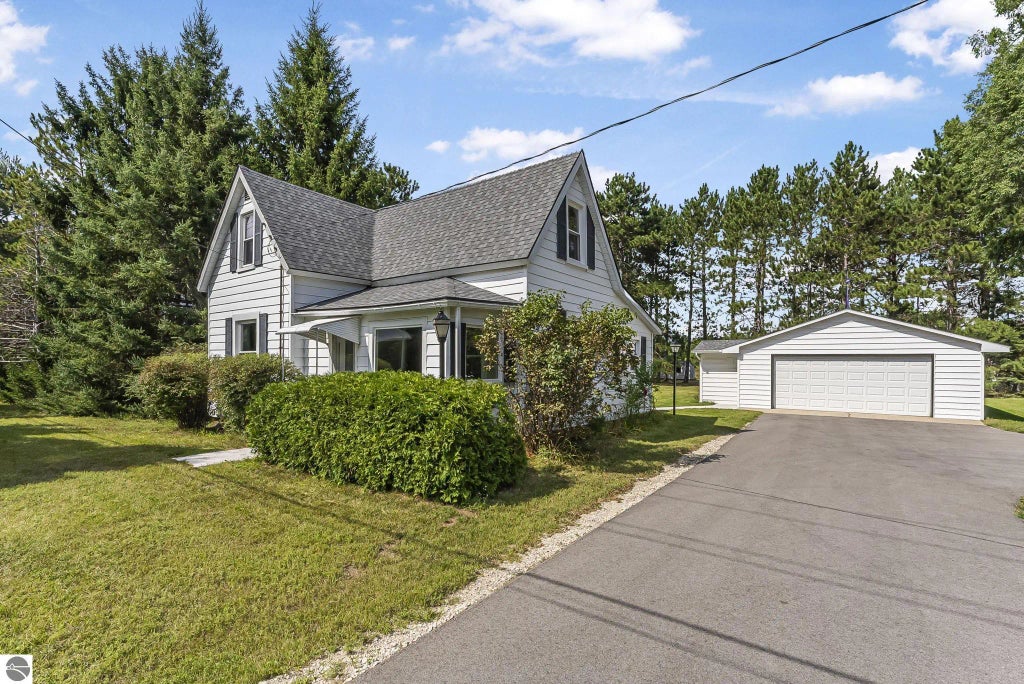 20370 Honor Highway, Interlochen