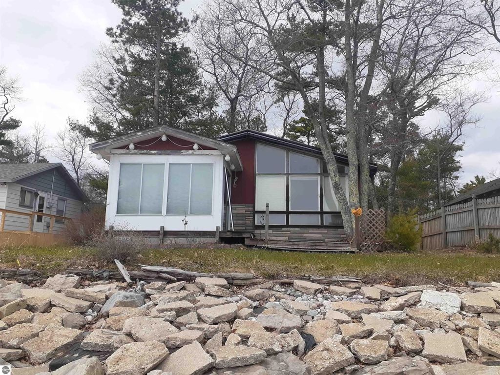 2656 Us-23 N, Oscoda