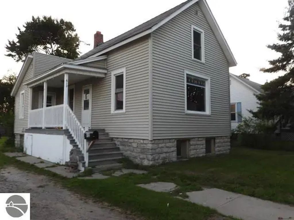 612 Saginaw Street, Alpena