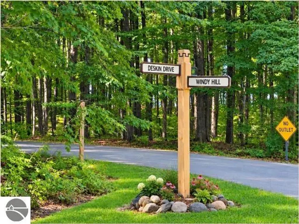 Windy Hill Drive, Bellaire