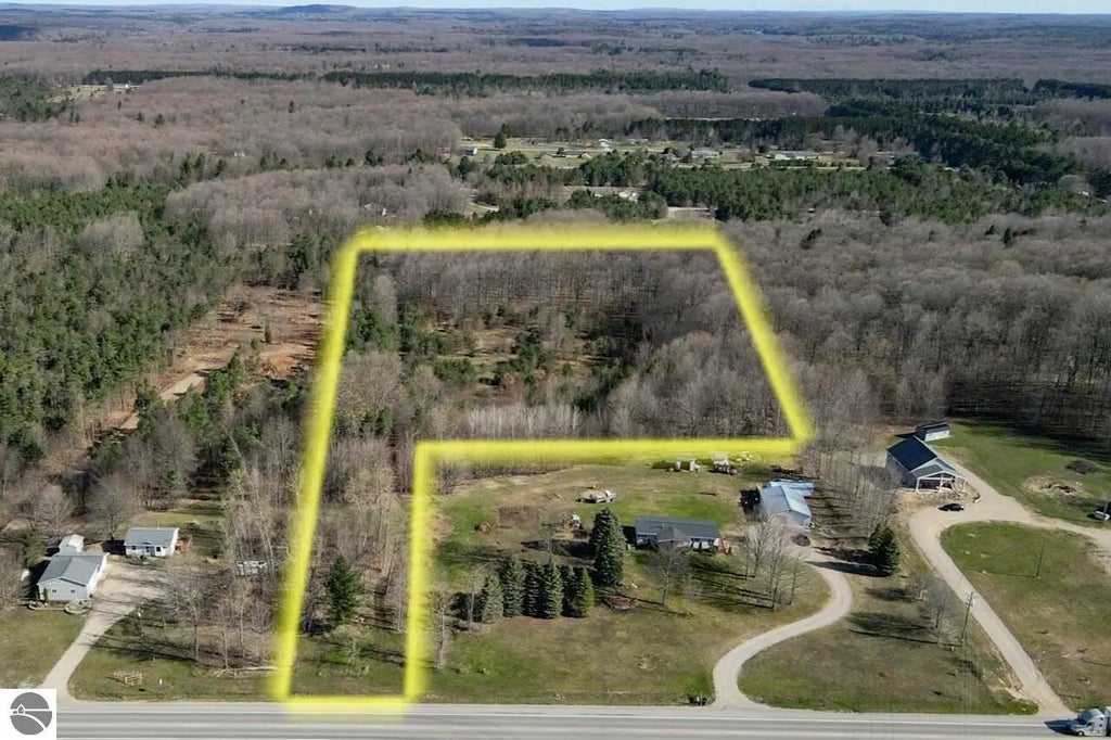 V/l Honor Highway, Interlochen