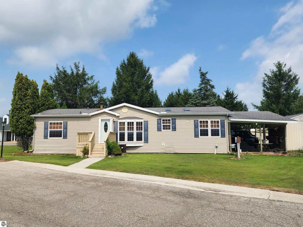 3362 Lassie Drive, Alma