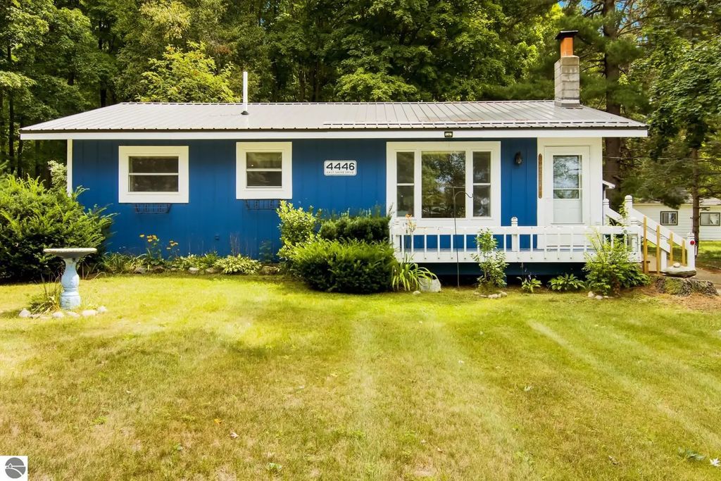 4446 E Shore Drive Ne, Kalkaska