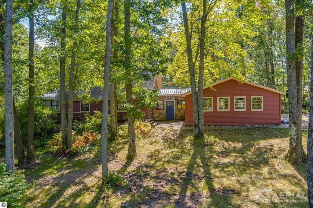 5660 W M-76, West Branch