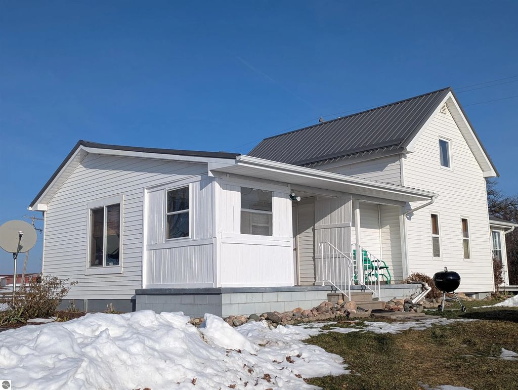 1445 Reed Road, Sterling