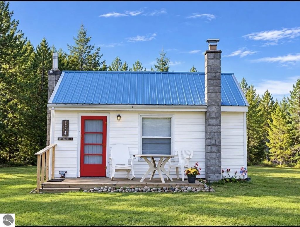 5956 Kniss Road, Kalkaska