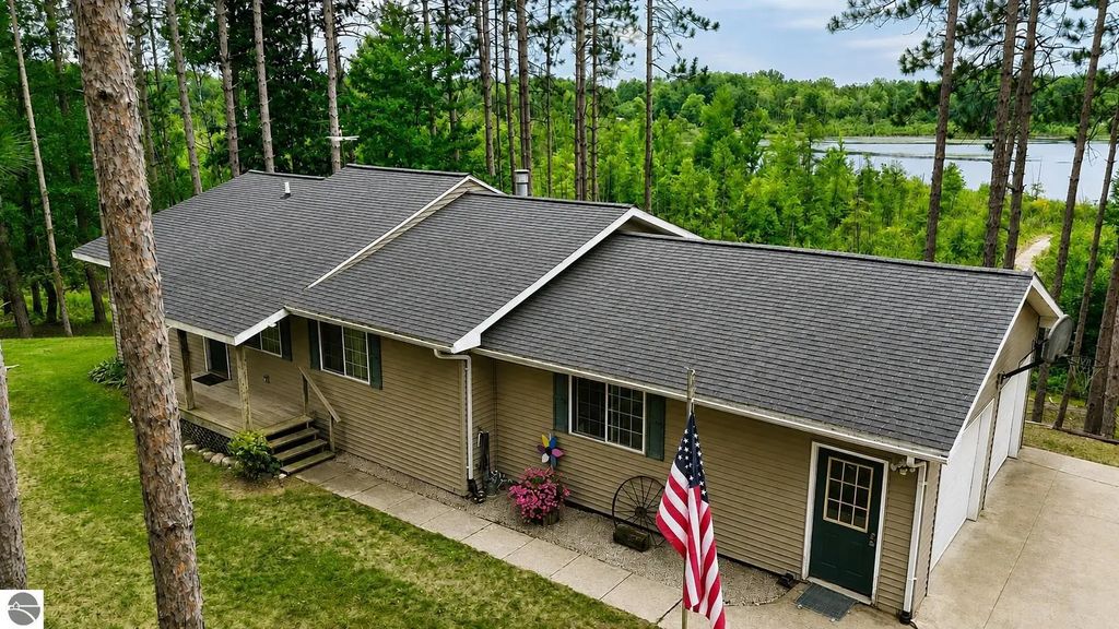 3185 Miller Drive, Sears