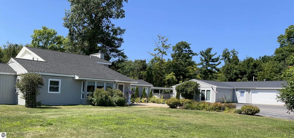 10774 S Us-31, Williamsburg