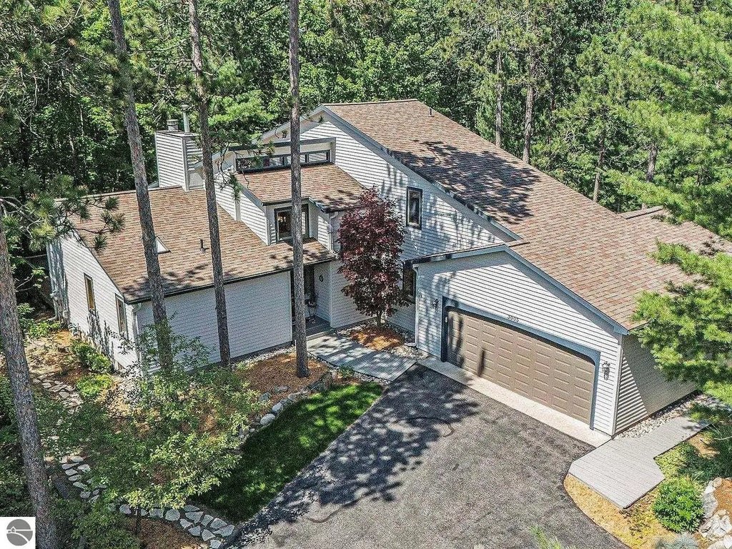 3005 Wild Juniper Trail, Traverse City