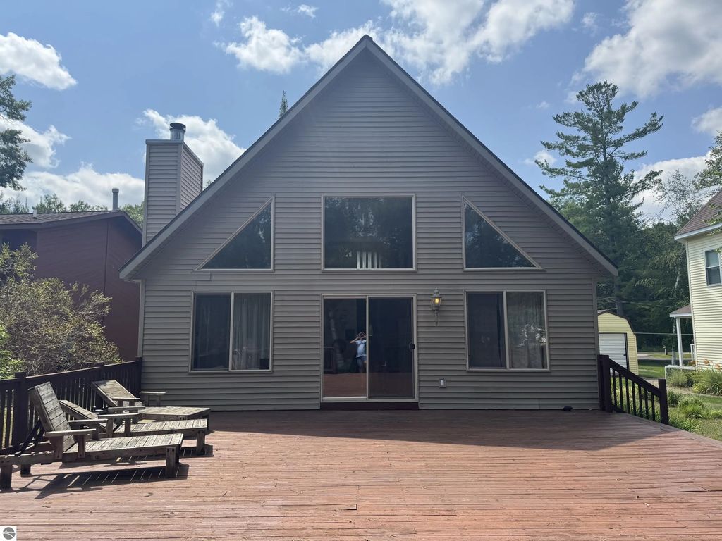 2184 Lake James Drive, Prudenville