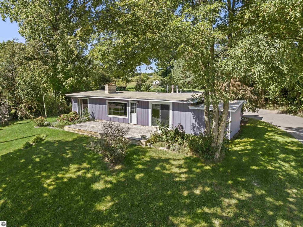 775 West Silver Lake Road, Traverse City
