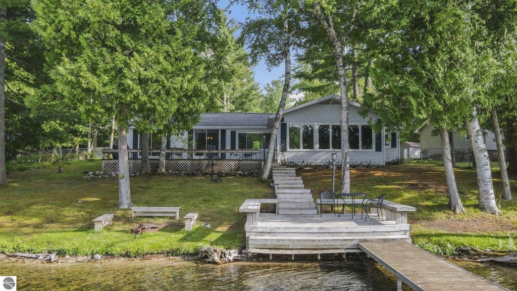 329 Birchwood Lane, Traverse City