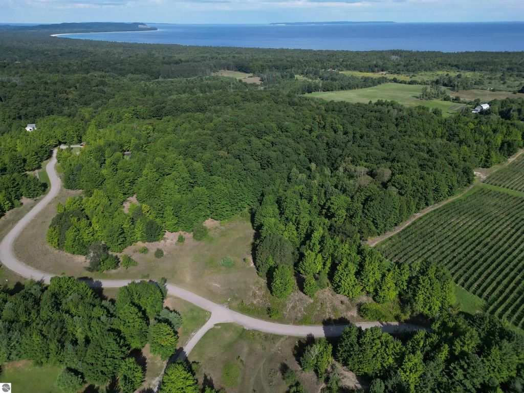 005 E Meander Lane, Cedar