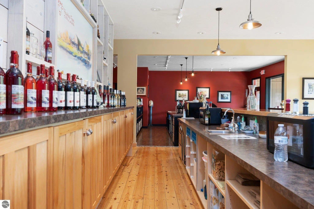 5046 S West Bay Shore 2, Suttons Bay