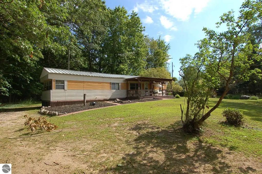 2890 Foco Road, Standish