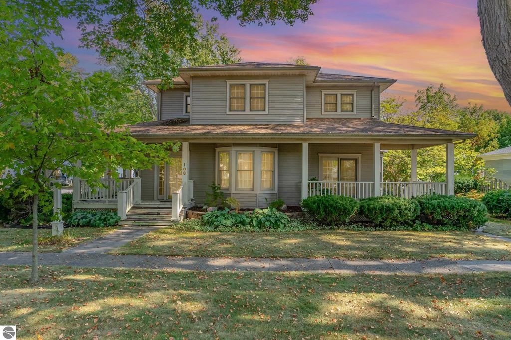 108 N 3rd Street, Shepherd