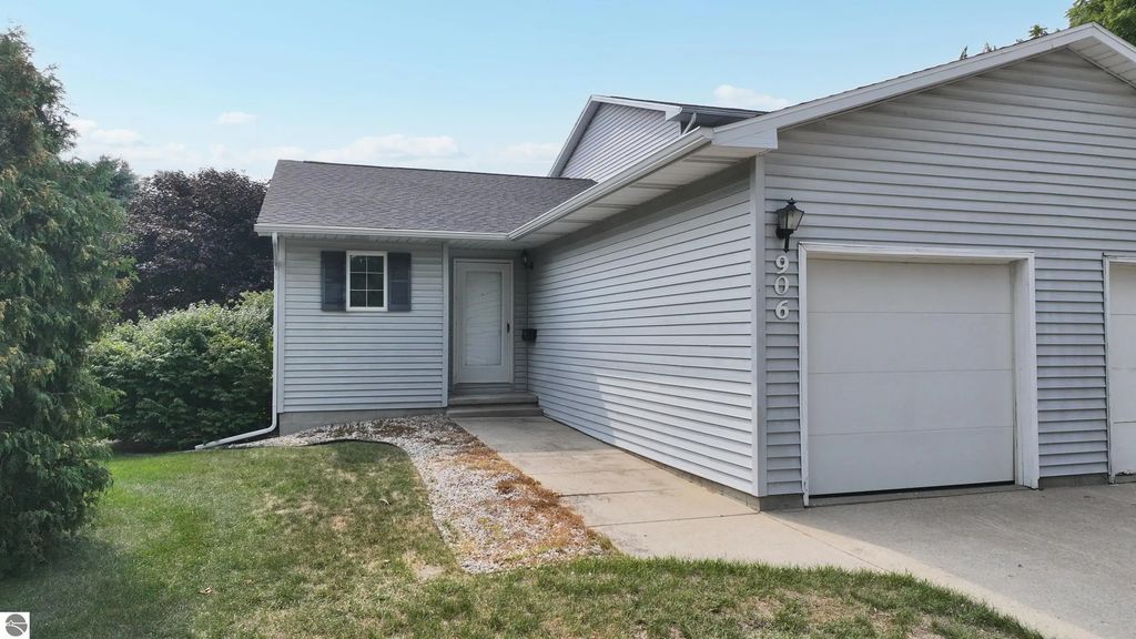 906 S Crapo, Mt Pleasant
