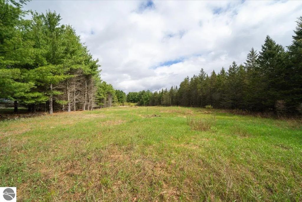 1790 Melita Road, Sterling