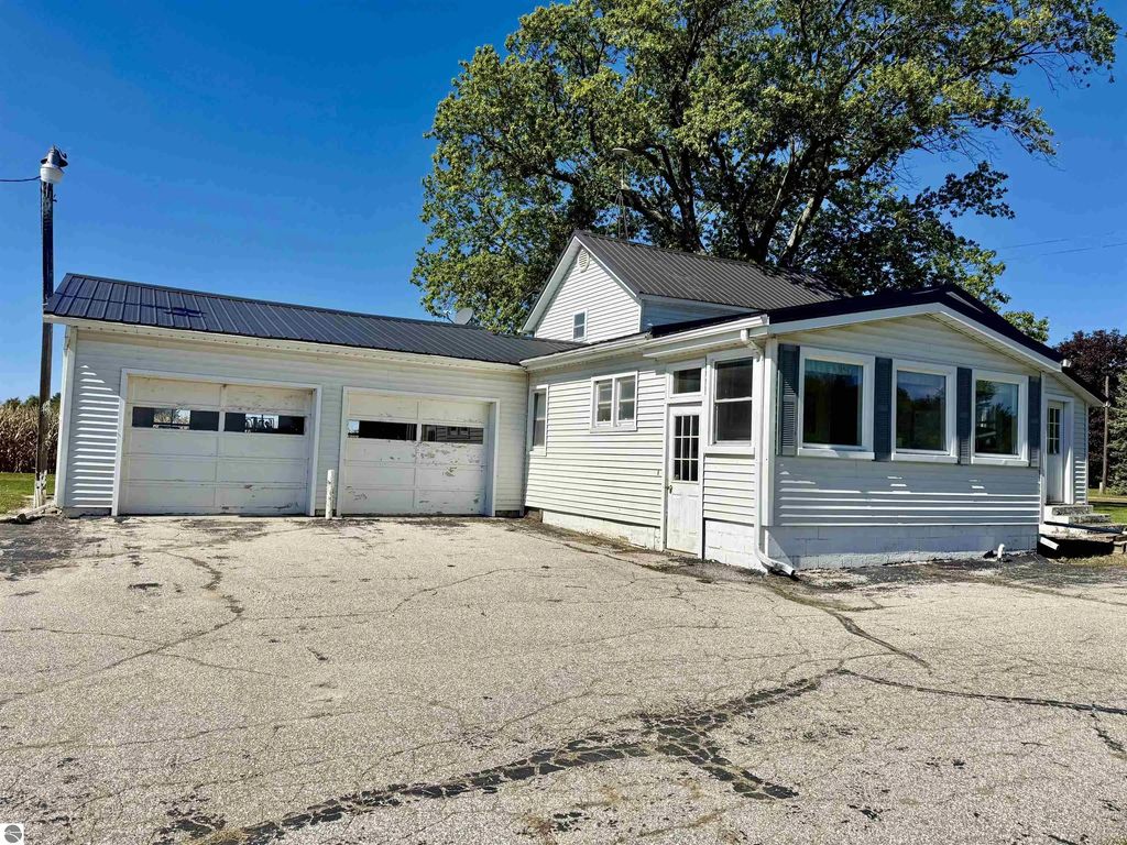 588 E Pierce Road, Ithaca