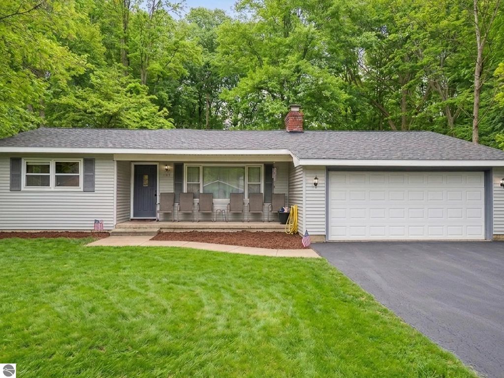 1030 Airport Drive, East Tawas