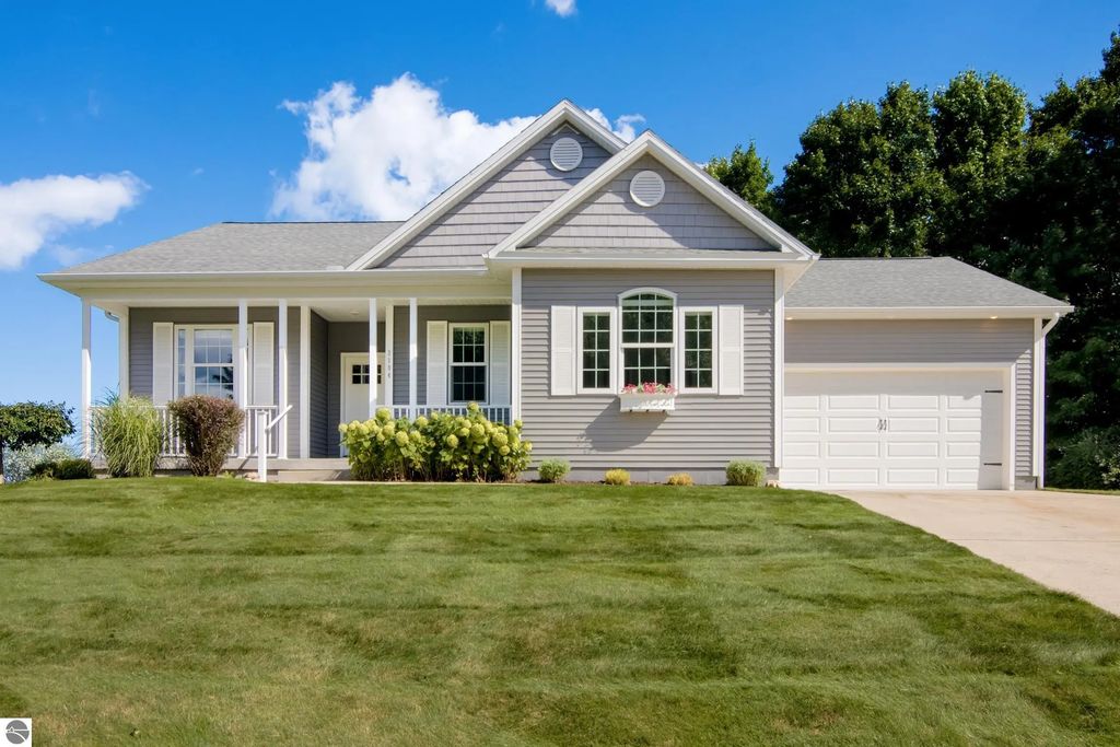 3194 Heritage Park Place, Traverse City