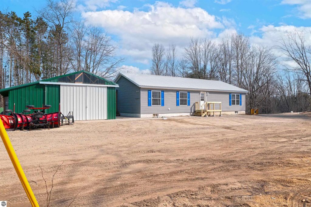 10920 Cassidy Drive, Cadillac
