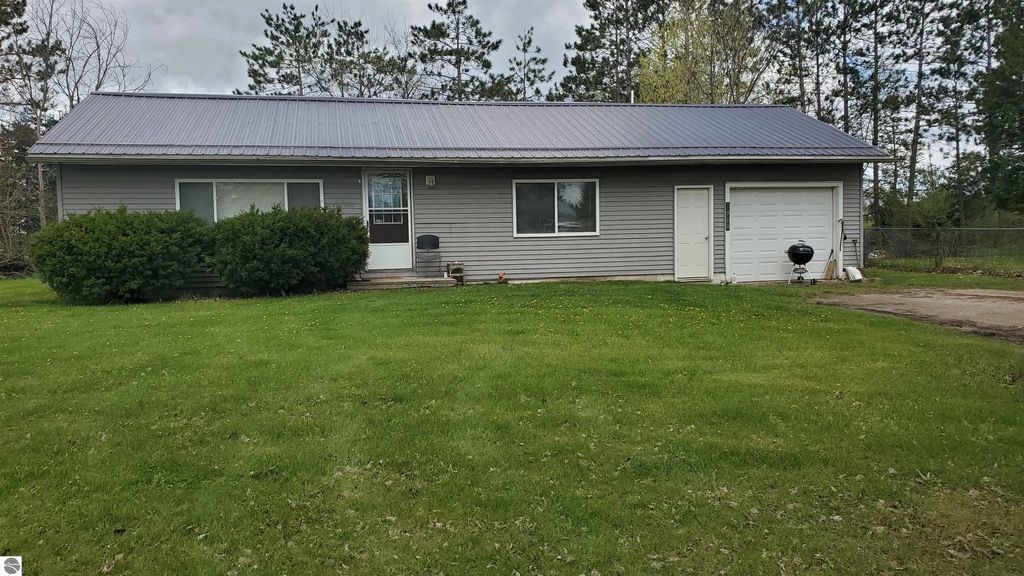 1960 S Winn Road, Mt Pleasant
