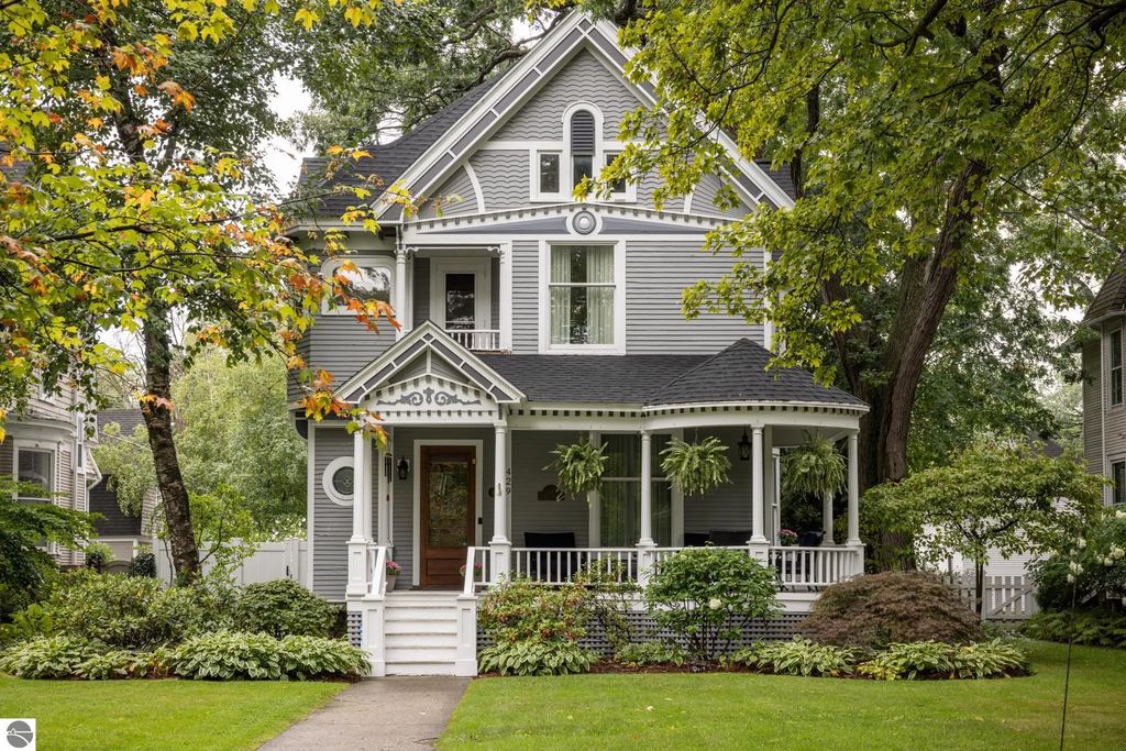 429 Sixth Street, Traverse City