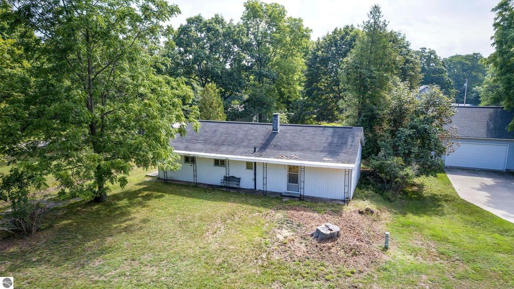 554 Cherry Grove Lane, Frankfort