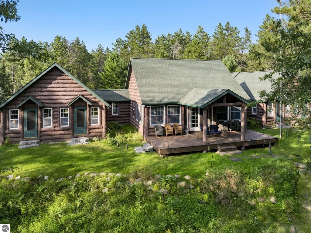 3182 Twin Pine Road, Grayling