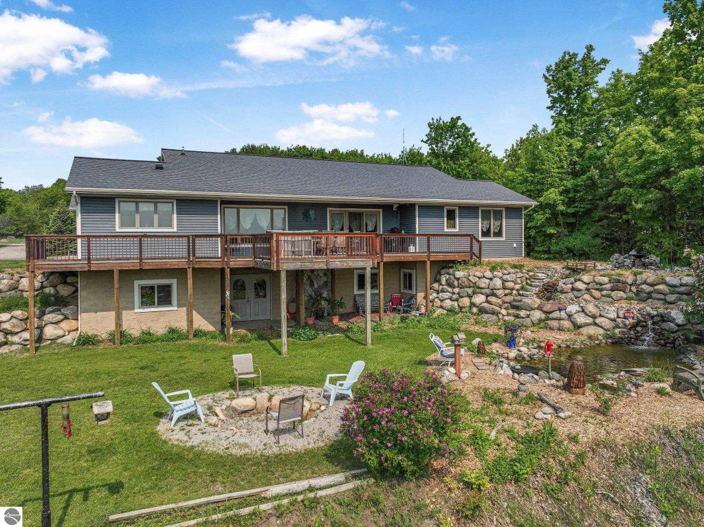 11660 Indian Road, Kewadin