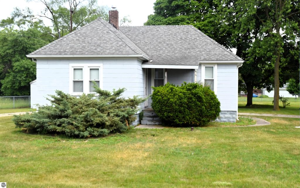 2139 S Isabella Road, Mt Pleasant