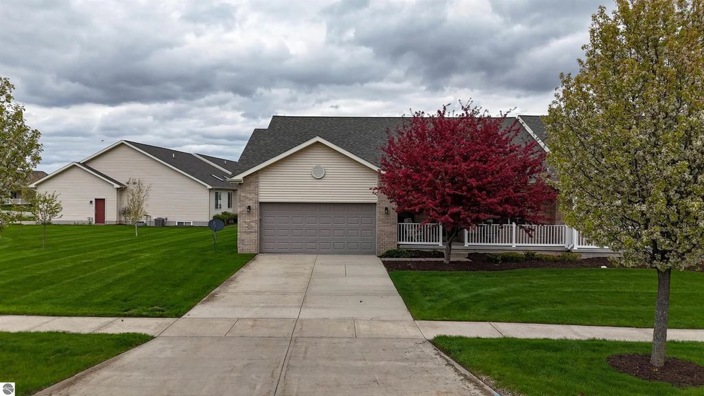 1631 Heritage Way, Mt Pleasant