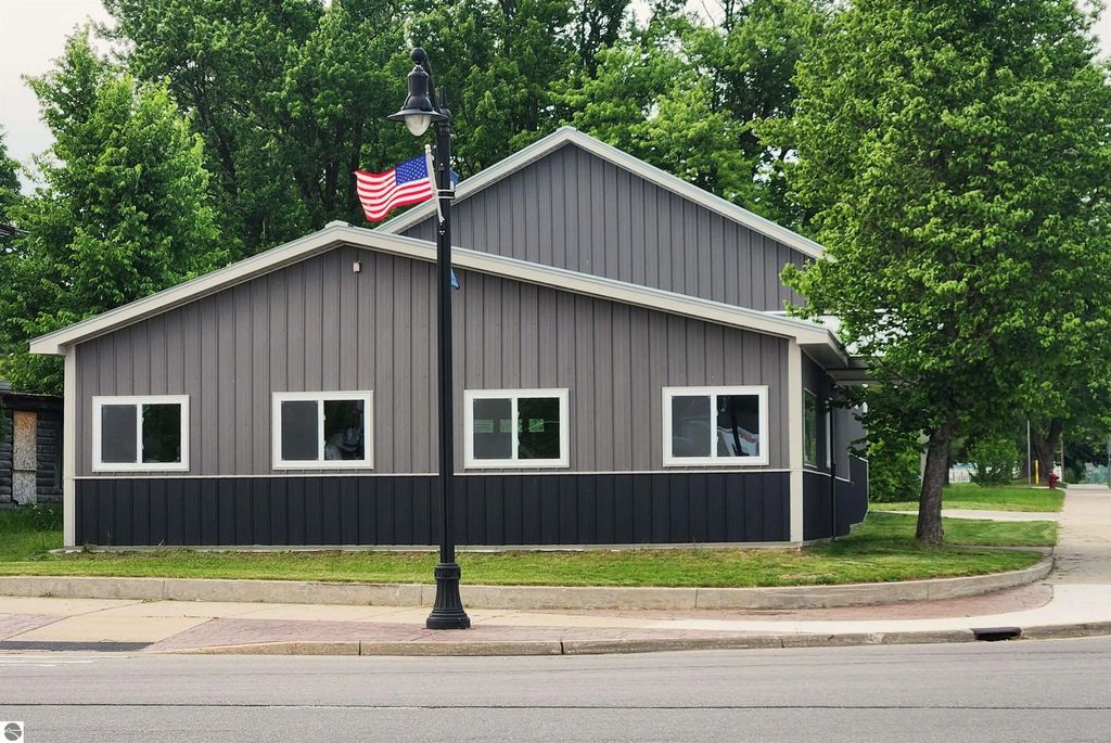 102 W Wexford Avenue, Buckley