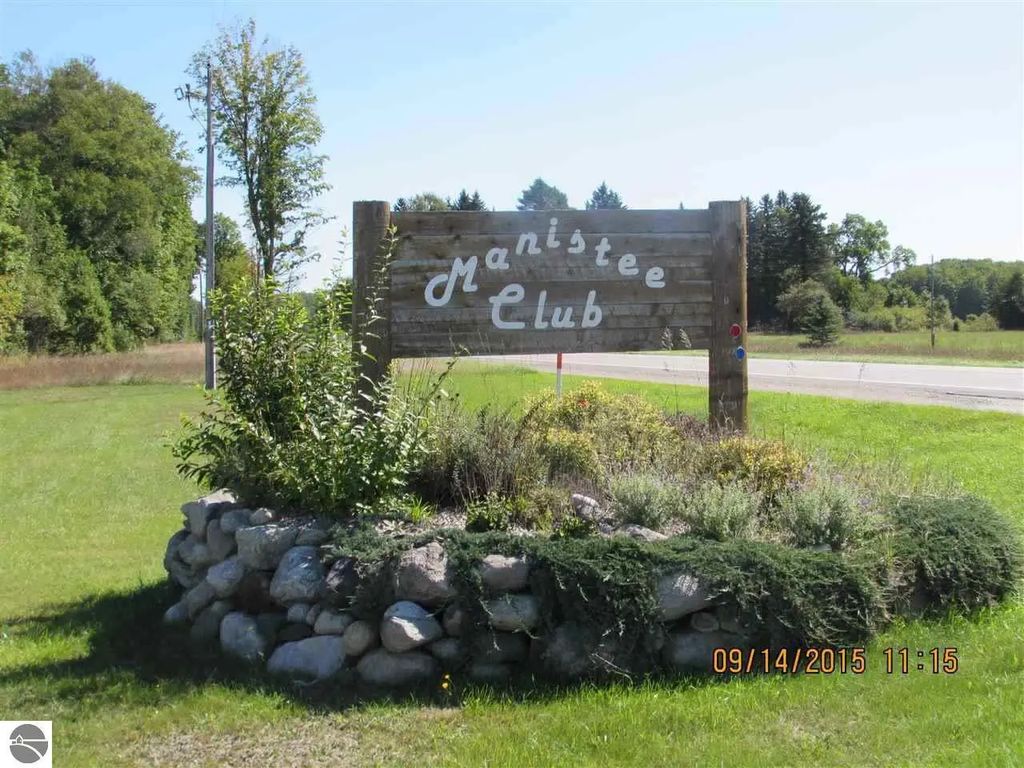 251 Kleehammer Club Drive, Kalkaska