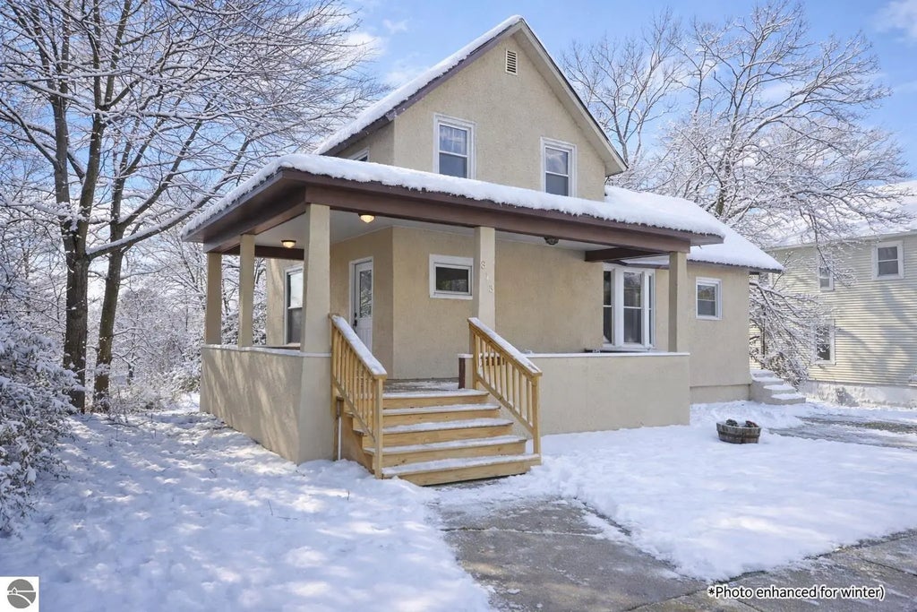 313 Holbrook, Cadillac