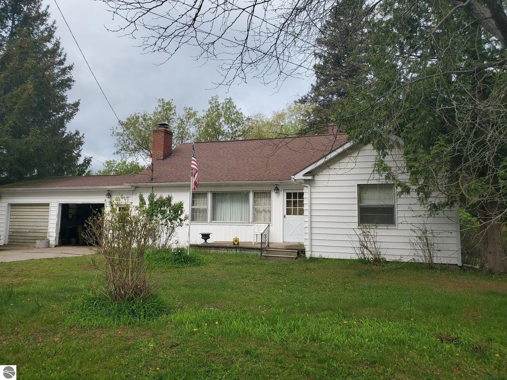 205 Highland, West Branch